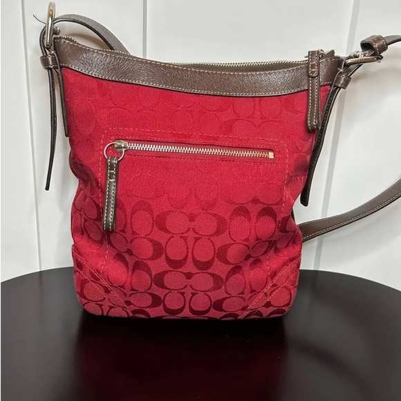 Coach crossbody purse medium size - Picture 2 of 10
